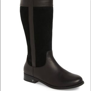 Vionic Downing  7.5 cute black boots In excellent condition!